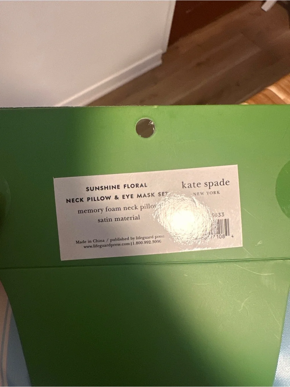 Kate Spade Sunshine Floral Neck Pillow & Eye Mask Set- NWT